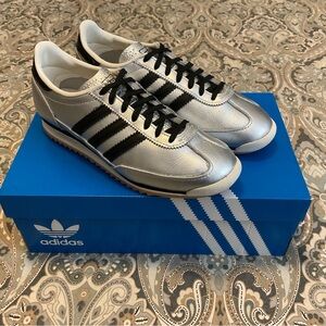 Like New Adidas SL 72 OG Silver Metallic Black Women’s Sz 7 Worn 1x